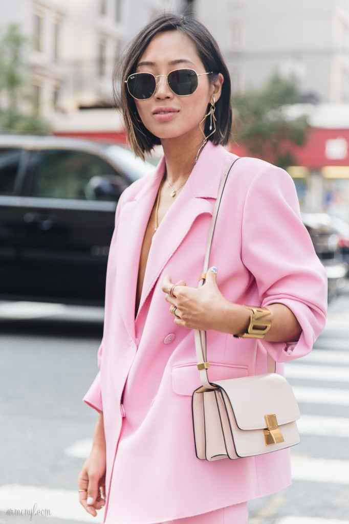 The-Best-pink-street-style-looks-and-pink-pantsuits-at-New-York-Fashion-Week-ss-2018-photo-by-street-style-photograper-Armenyl-6